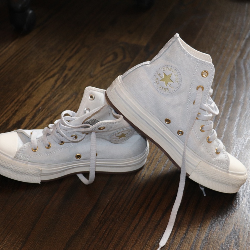 Chuck Taylor All Star EVA Lift Platform Tonal Canvas YOUTH Size 3.5 Barely Grey - Picture 2 of 16